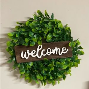 Boxwood Welcome Wreath